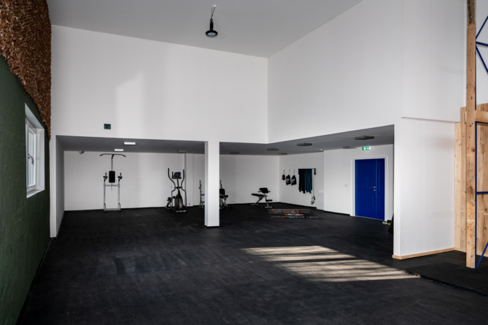 Ausstattung Trainingszentrum | Trainingsaal - Aufwärmbereich | Act & Respond GmbH
